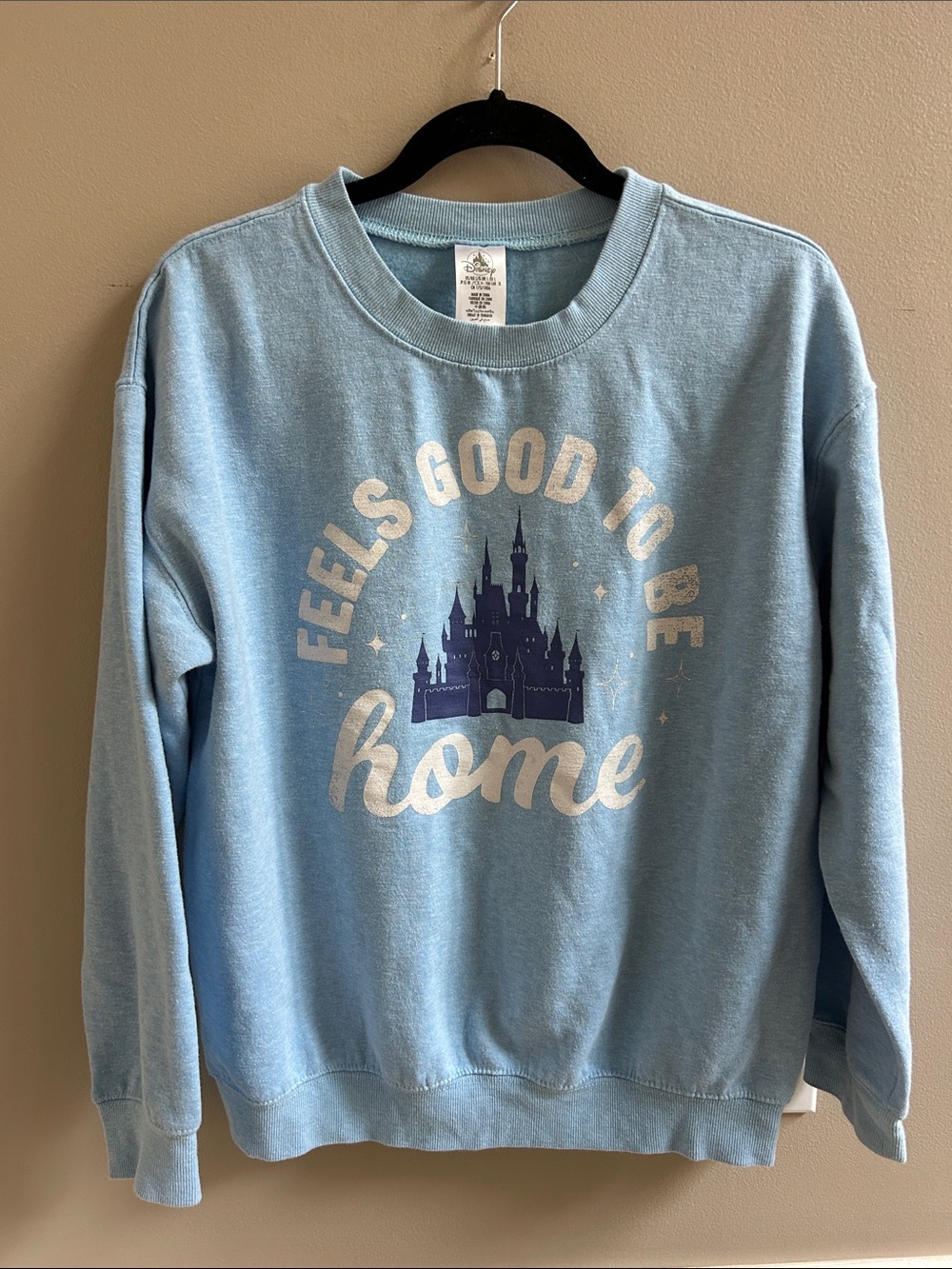 Disney 'Feels Good to Be Home' Castle Graphic Sweatshirt Large